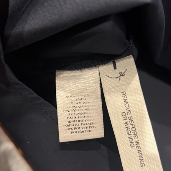 Ann Taylor Women’s Navy Blue Tanktop Size Small - Picture 4 of 4